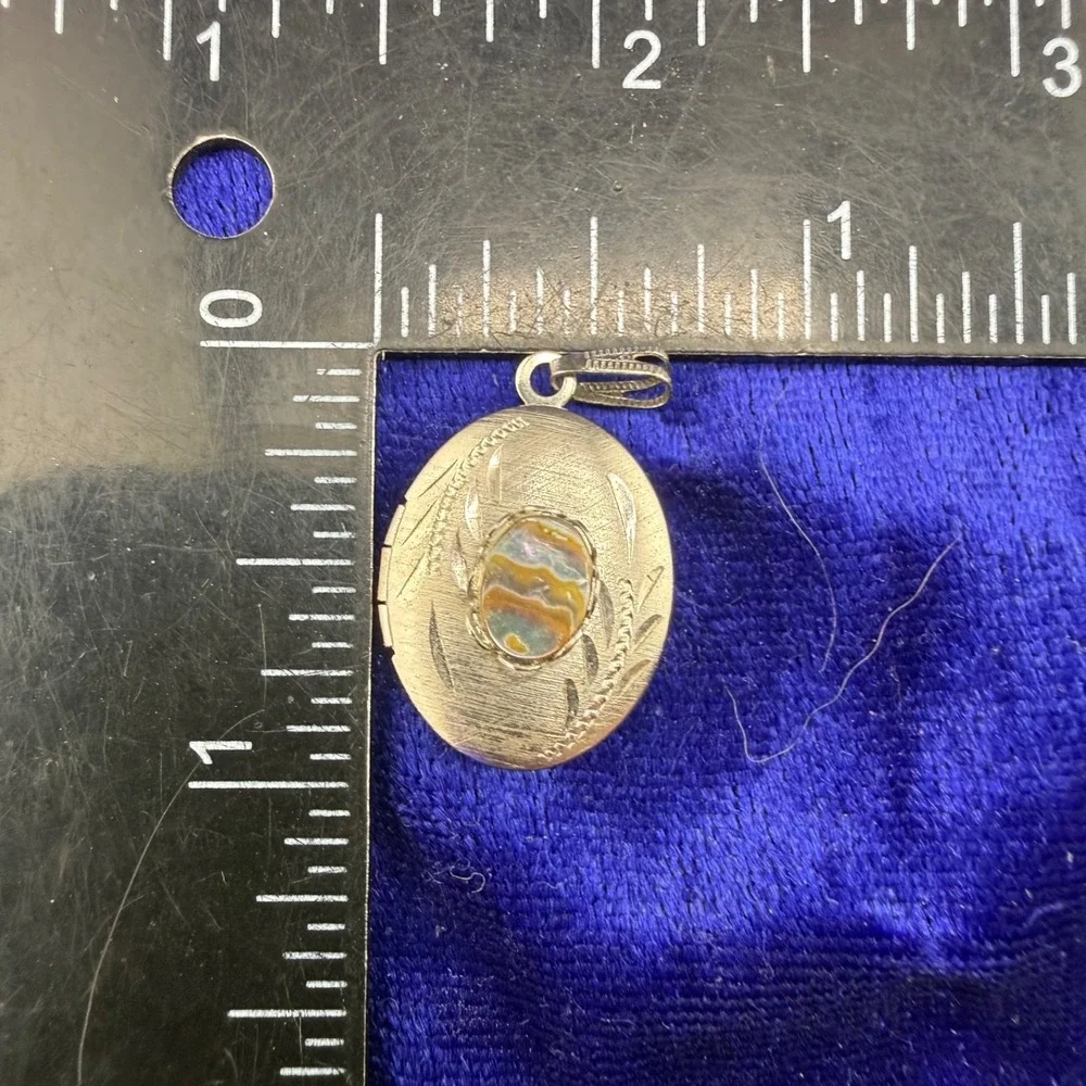 Vintage‎ Locket Pendant Oval Silver Tone Abalone